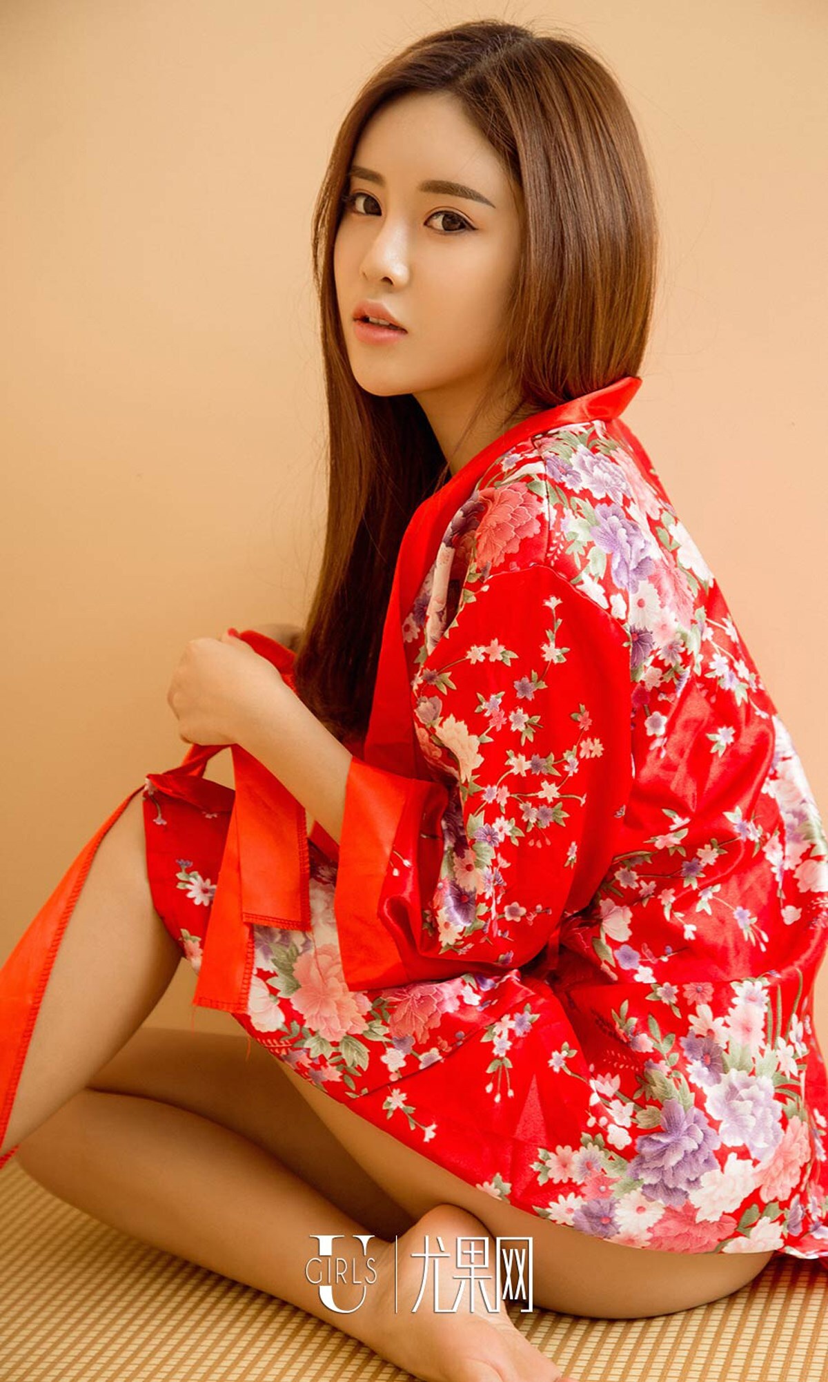 [Ugirls爱尤物]写真 2018.02.11 NO.998 小鸟依人 周心怡